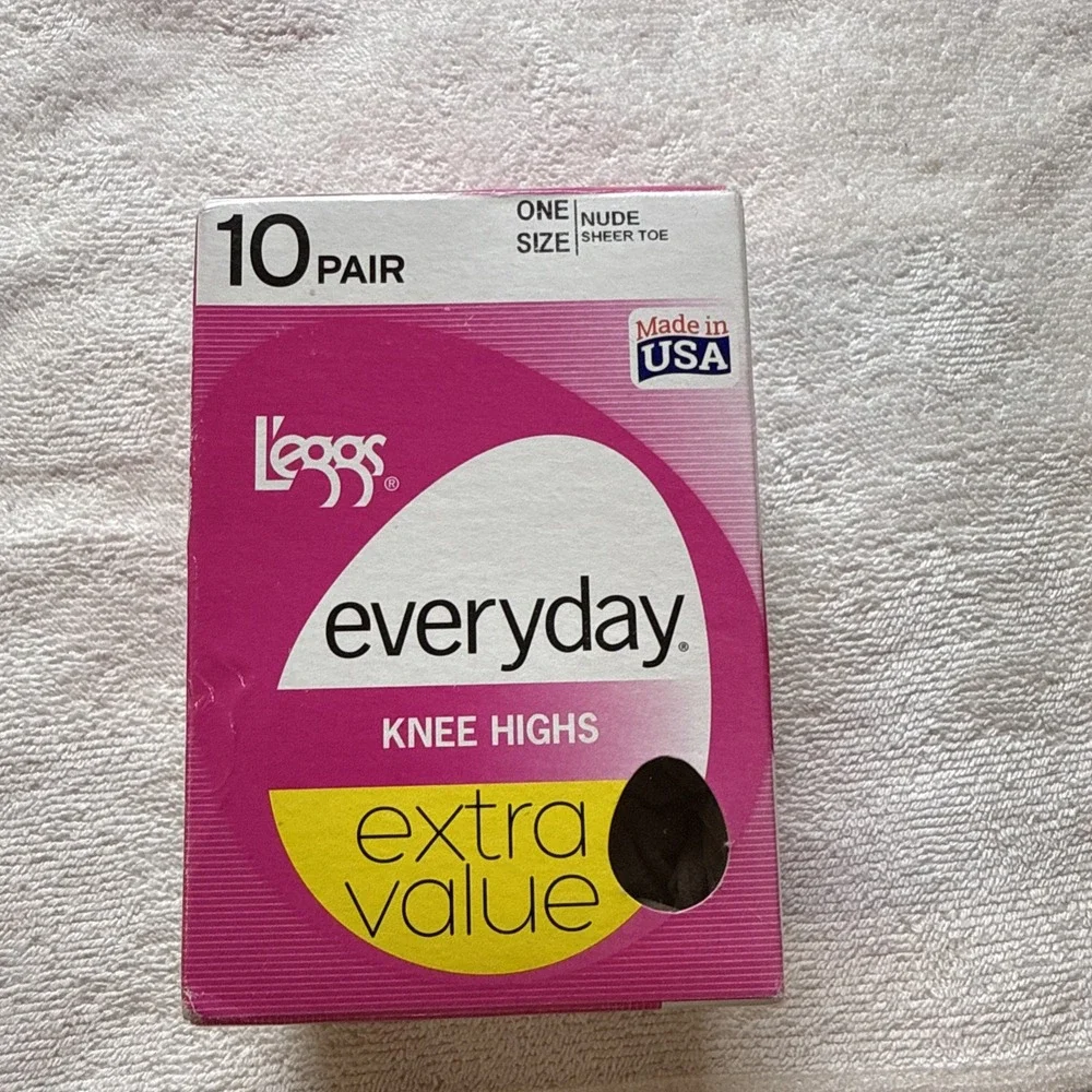 Leggs Everyday Knee Highs 10 Pair Nude Sheer Toe One Size New Sealed Hosiery